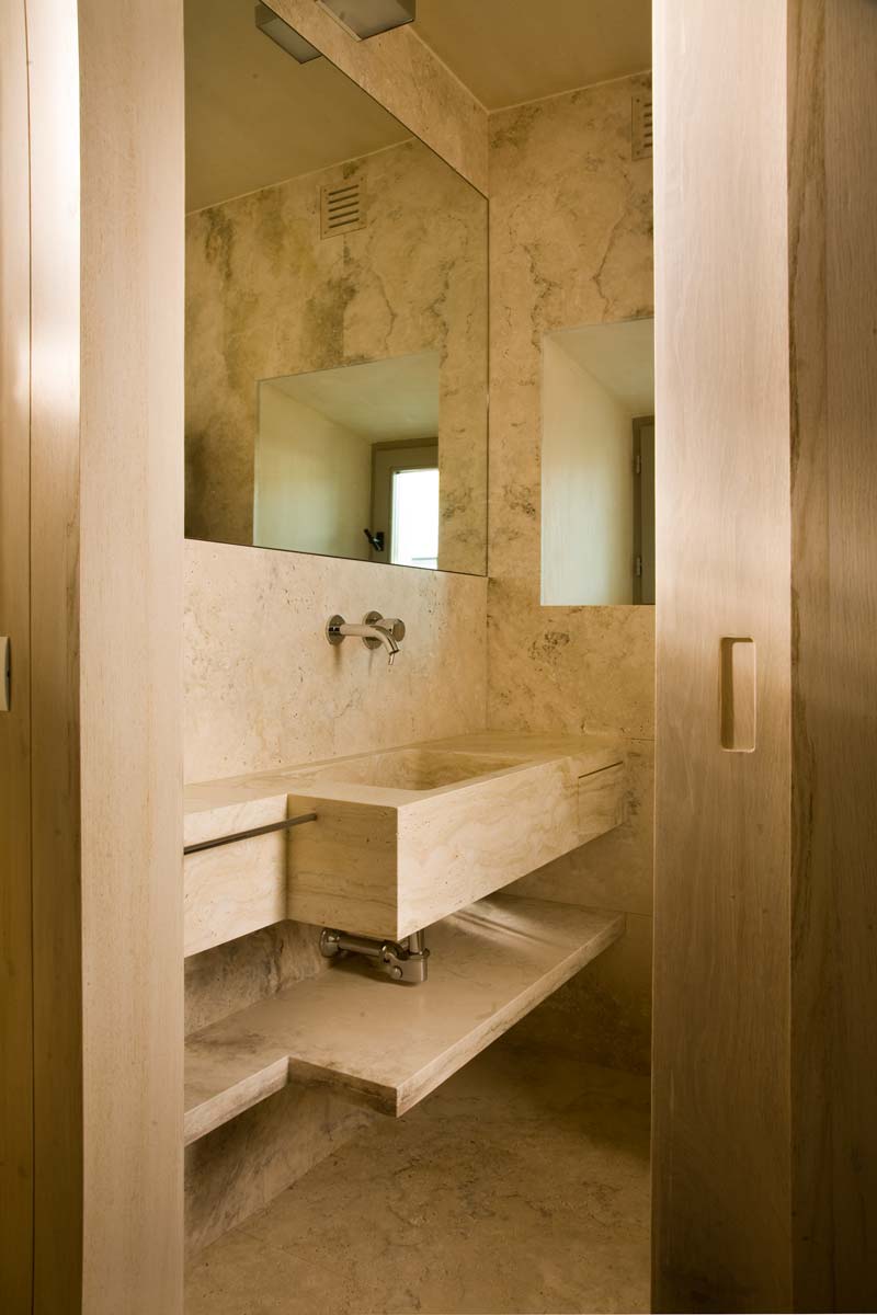 Natural stone bathrooms - Bagni in pietra naturale | Montalcino | Vaselli