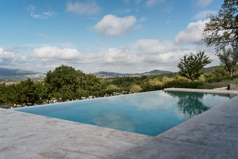 natural stone pool - piscina in pietra naturale | San Casciano | Vaselli
